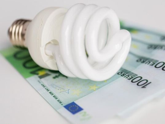 Jak nowoczesne rozwiązania pozwalają na efektywną optymalizację kosztów energii?